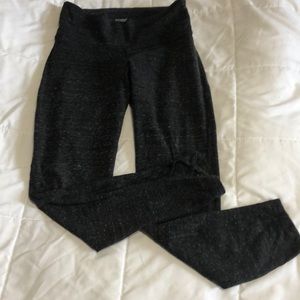 Old Navy Active Go Dry Capri Leggings